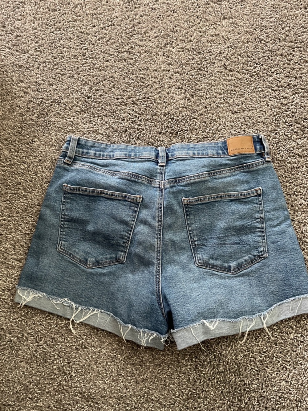 American Eagle Mom shorts - Picture 4 of 4